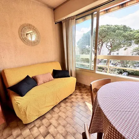 Sur Le Port De Hyeres, Proche Des Plages * Hyeres